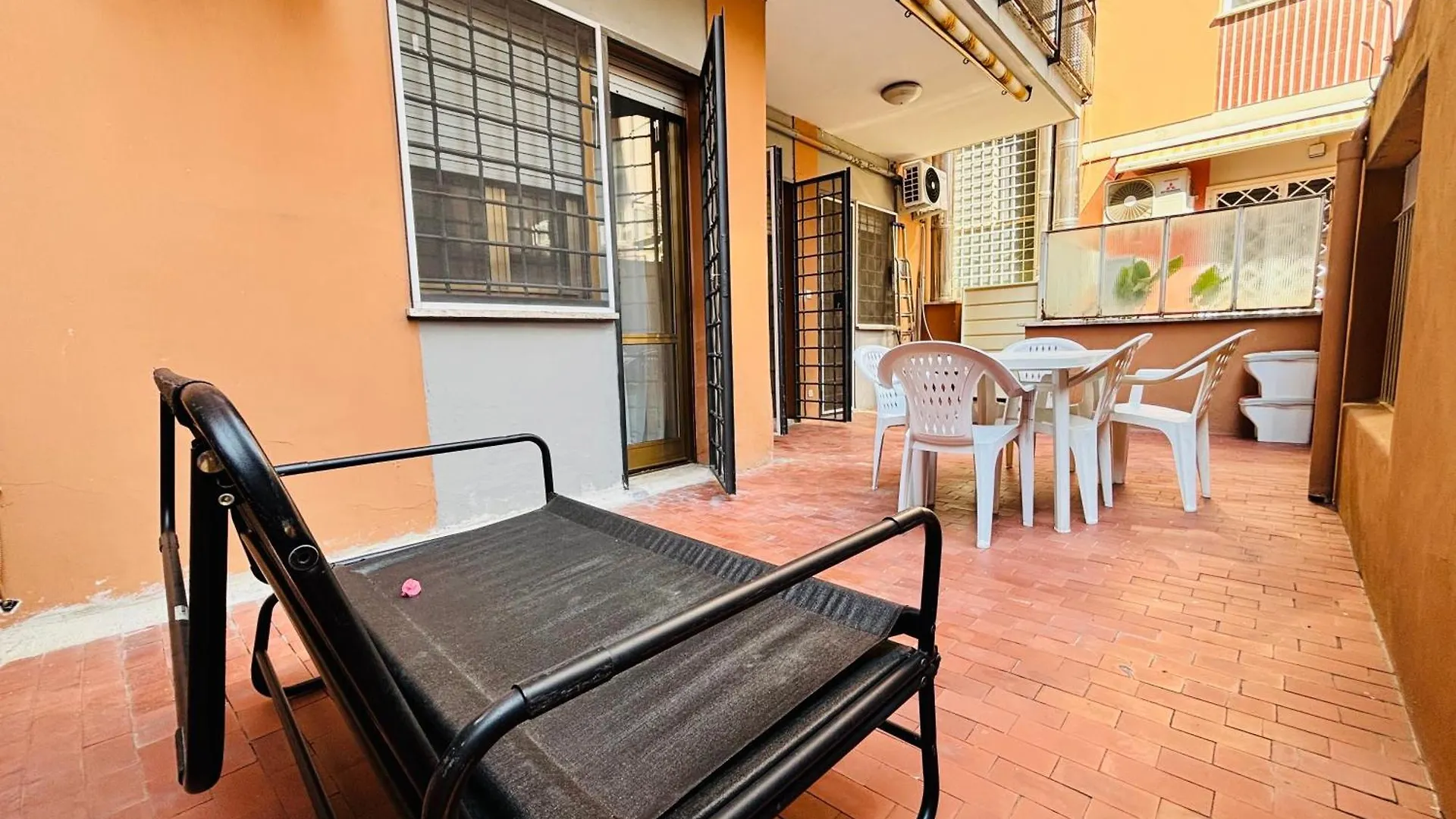 Konukevi Residenza Degli Acquedotti Otel Roma